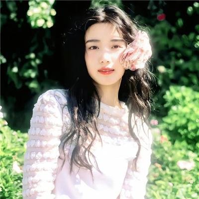倒挂的爱丽丝
